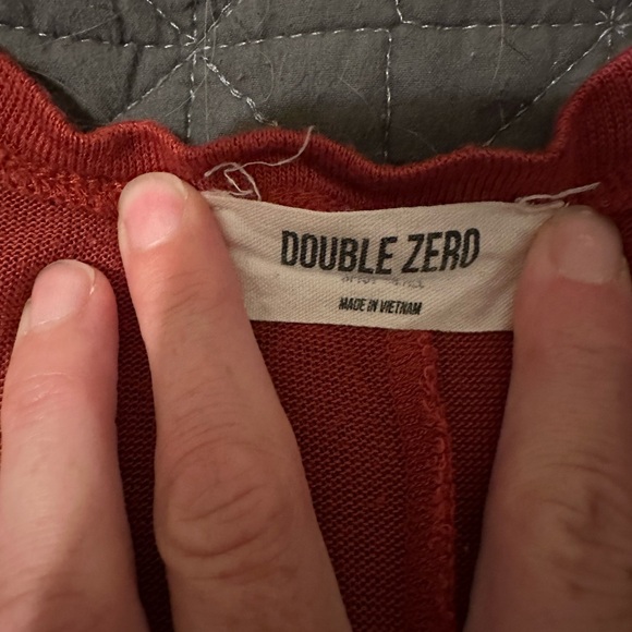 Sleeveless dress shirt - Picture 2 of 3